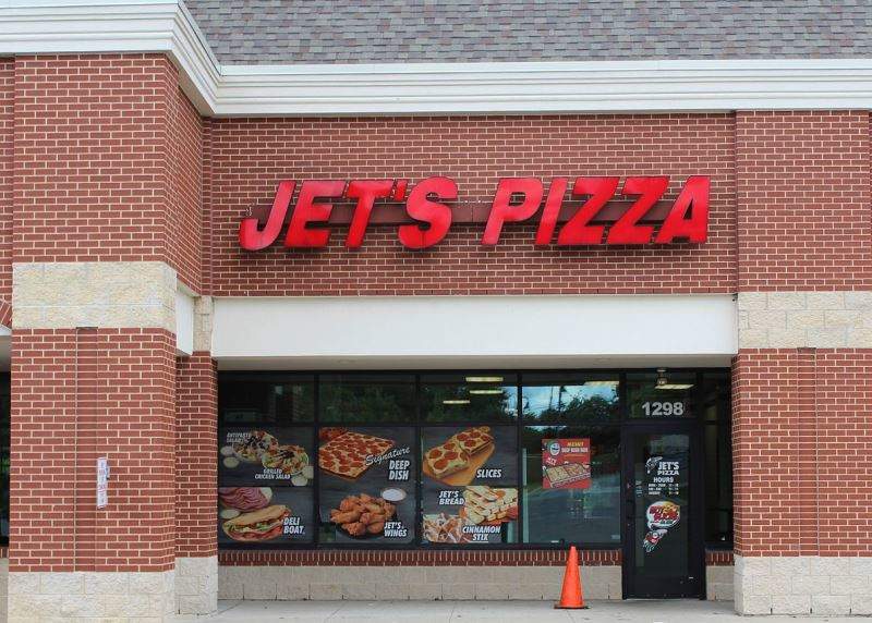 Jet's Pizza selects Revention POS solutions