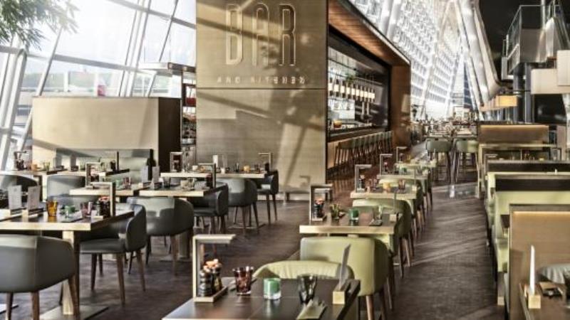 Candrian unveils refurbished Center Bar and Kitchen at Zurich Airport