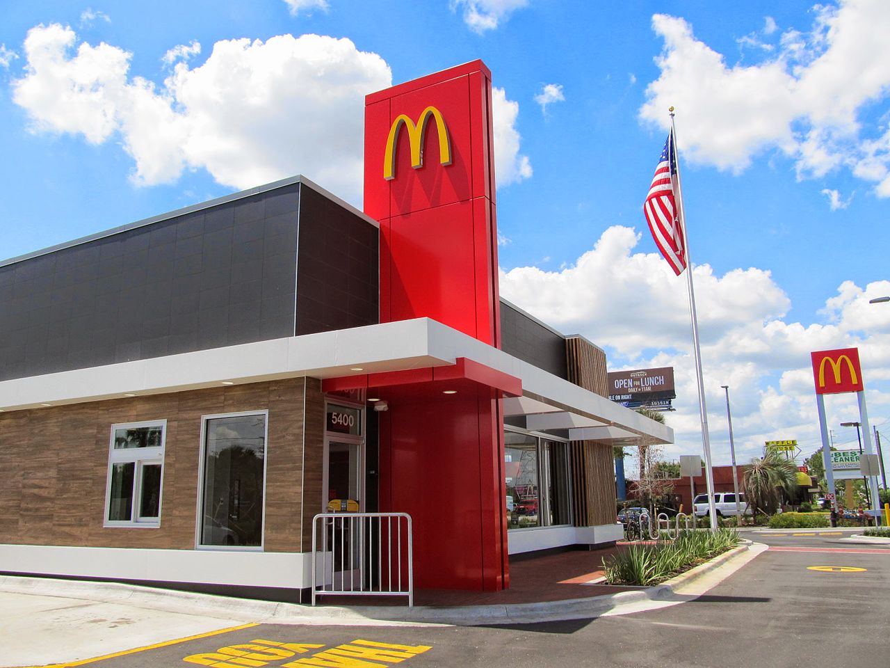 McDonald’s ties executive bonuses to diversity goals