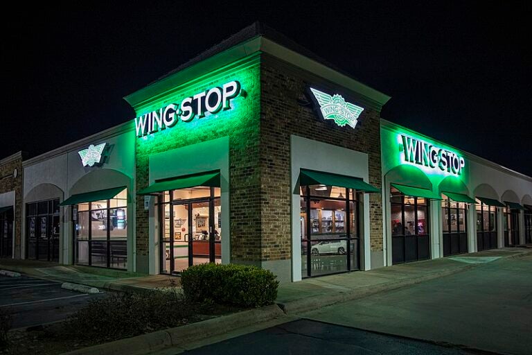 Wingstop Q2 net registers jump of more than 17