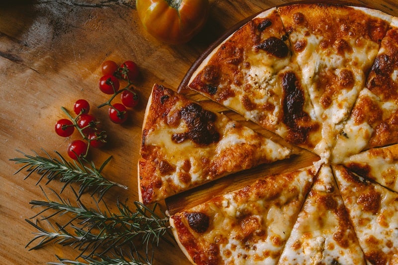 Speedy Eats signs contract with Picnic Works for automated pizza station Speedy Eats signs contract with Picnic Works for automated pizza station