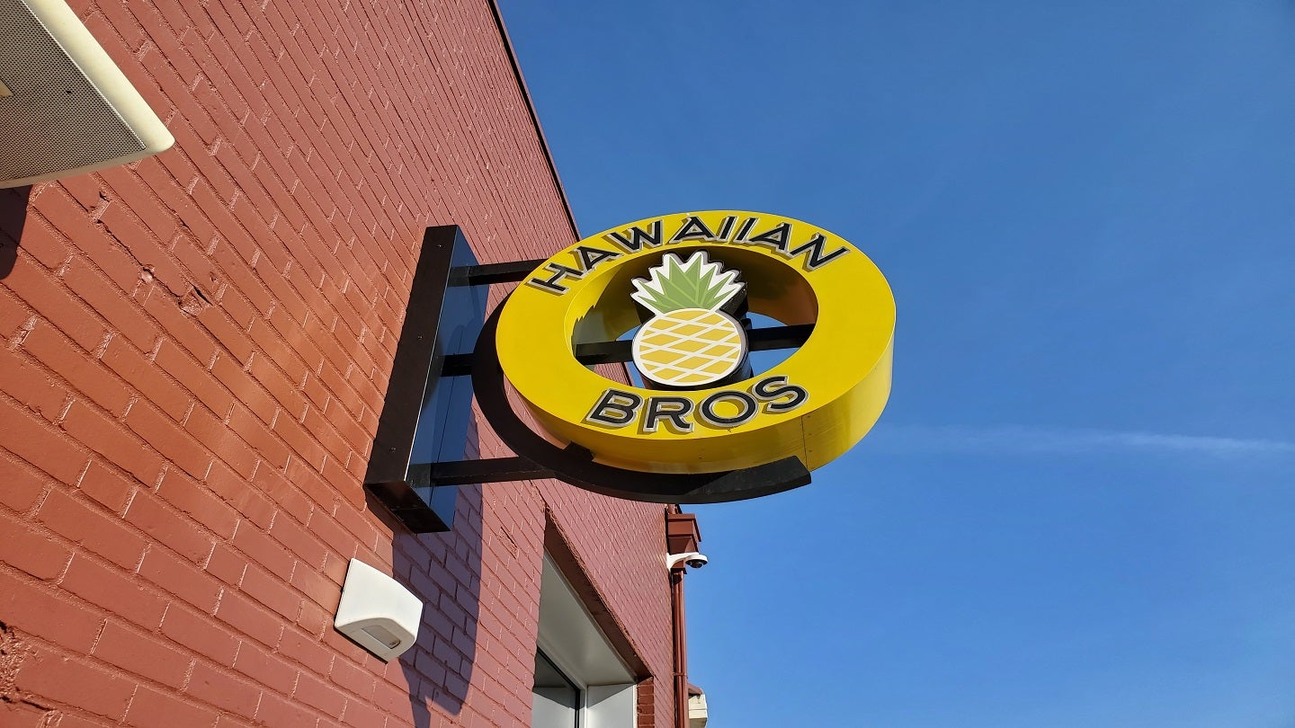 Hawaiian Bros expands restaurant footprint in Arizona
